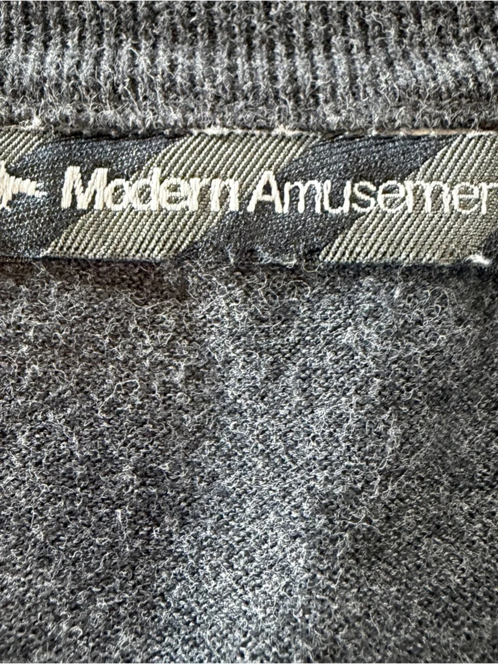 Modern Amusement sleeveless neck